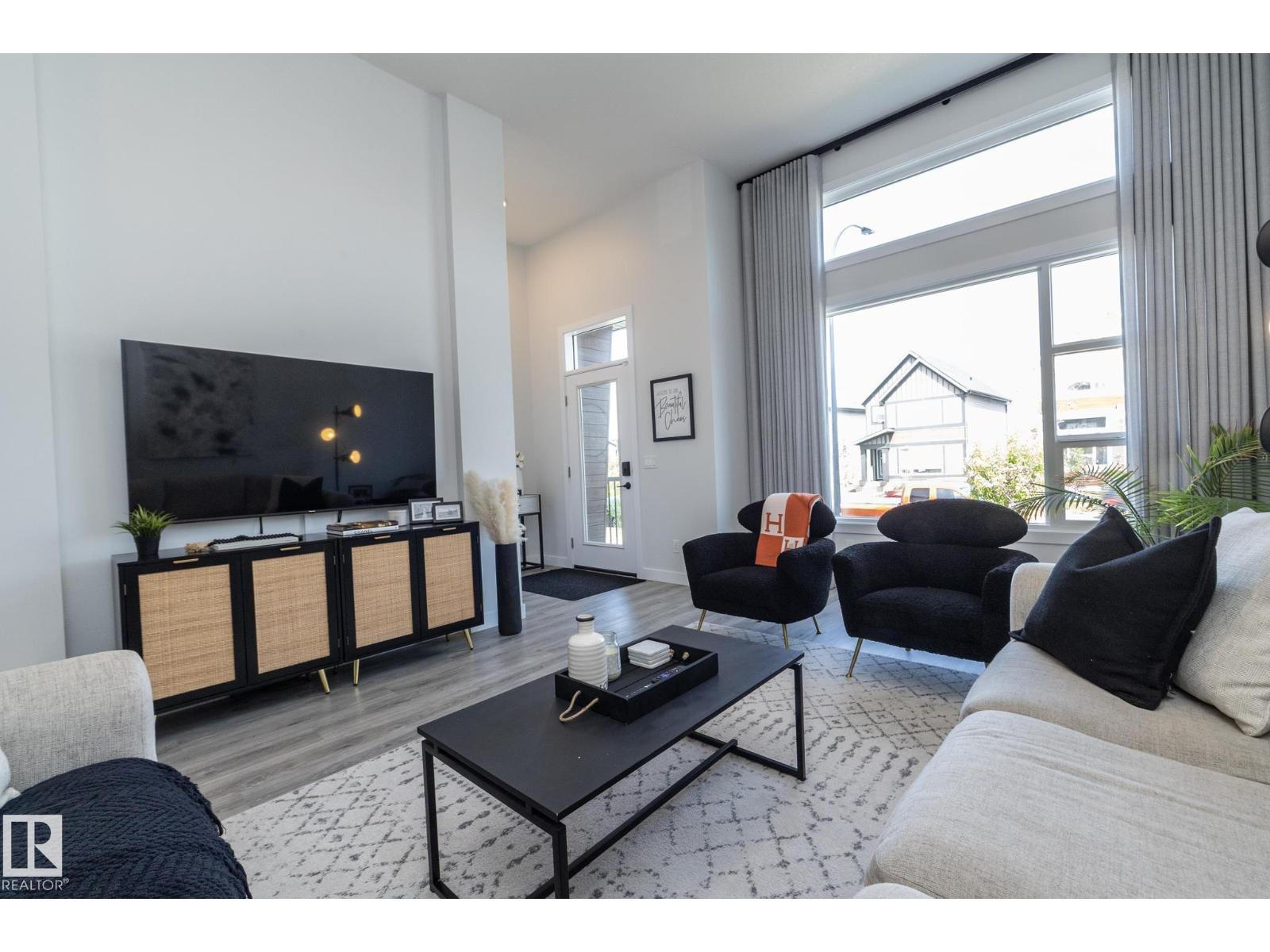Photo 52 of 197 Charlesworth Dr Sw, Edmonton AB