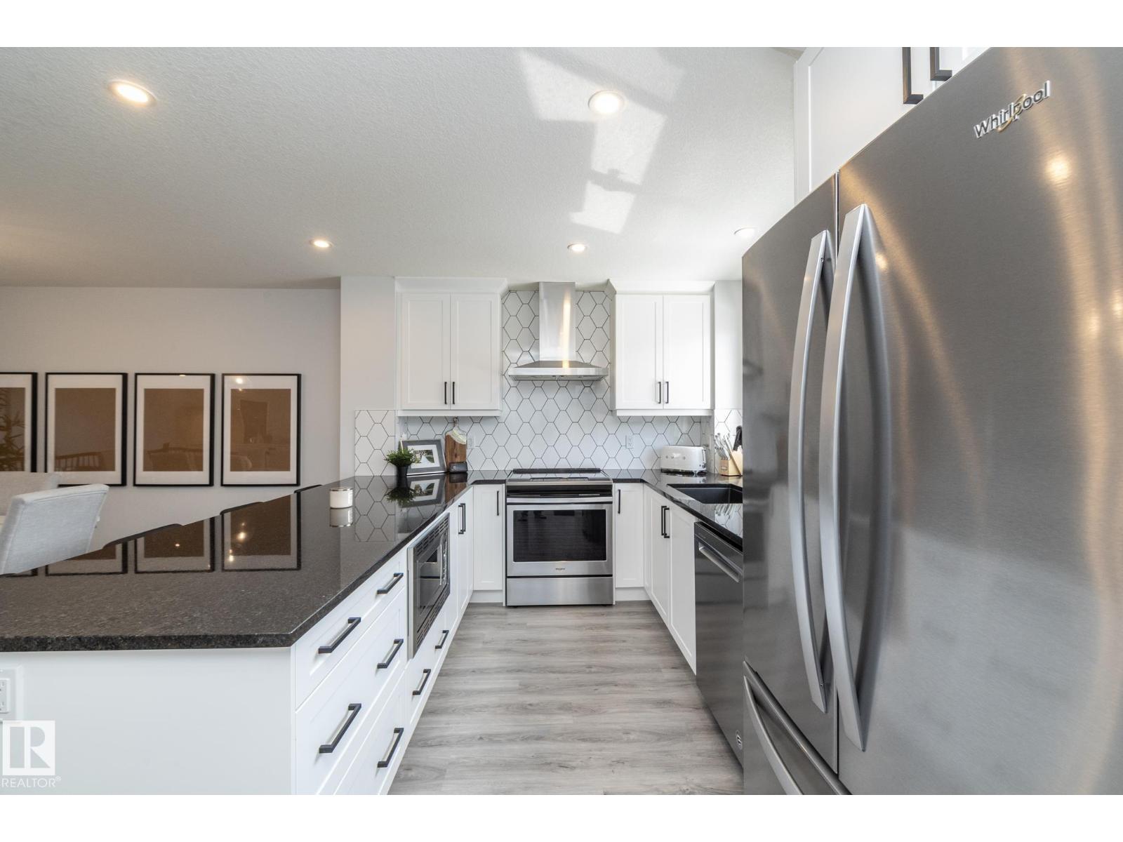 Photo 68 of 197 Charlesworth Dr Sw, Edmonton AB