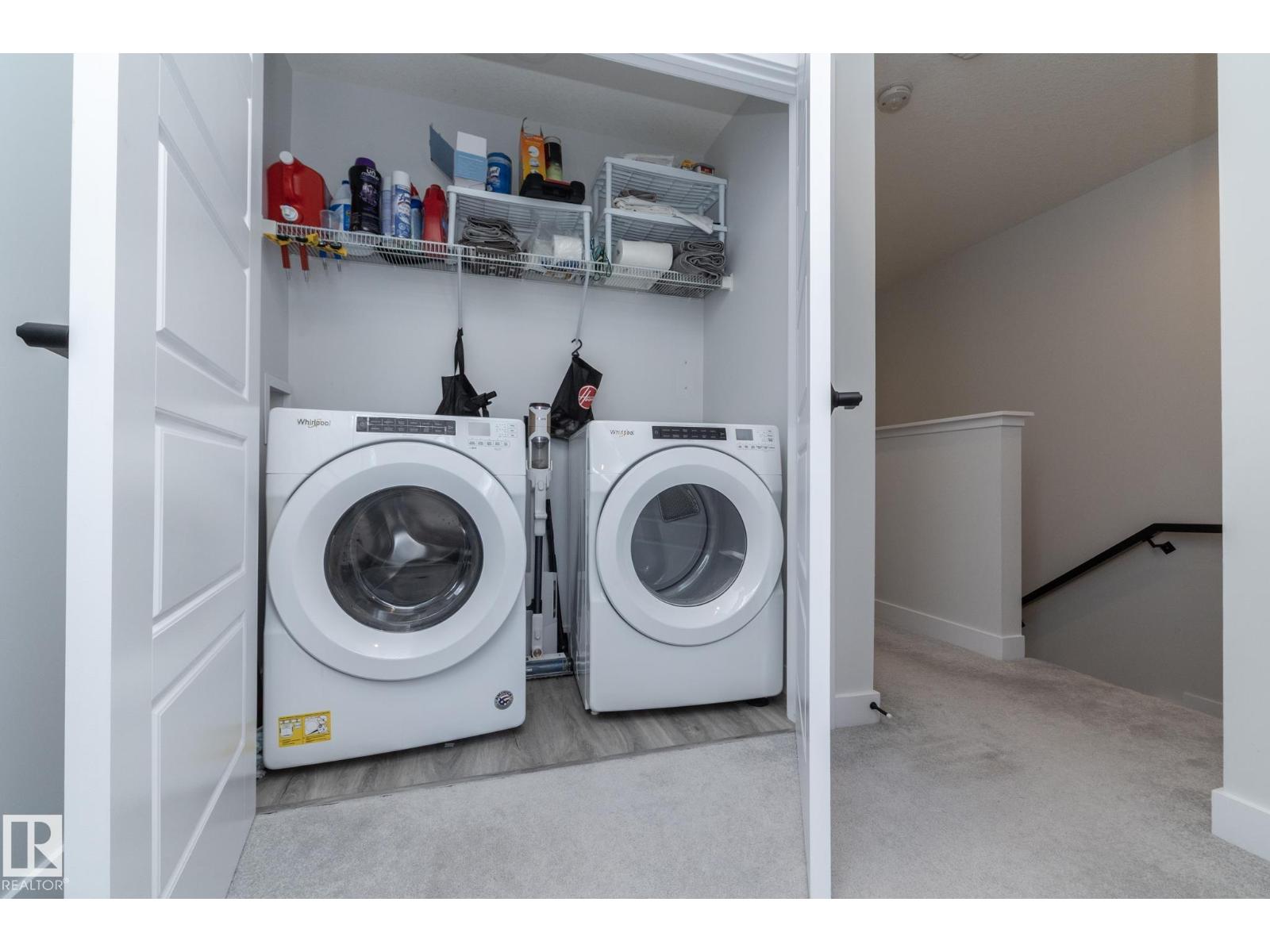 Photo 18 of 197 Charlesworth Dr Sw, Edmonton AB