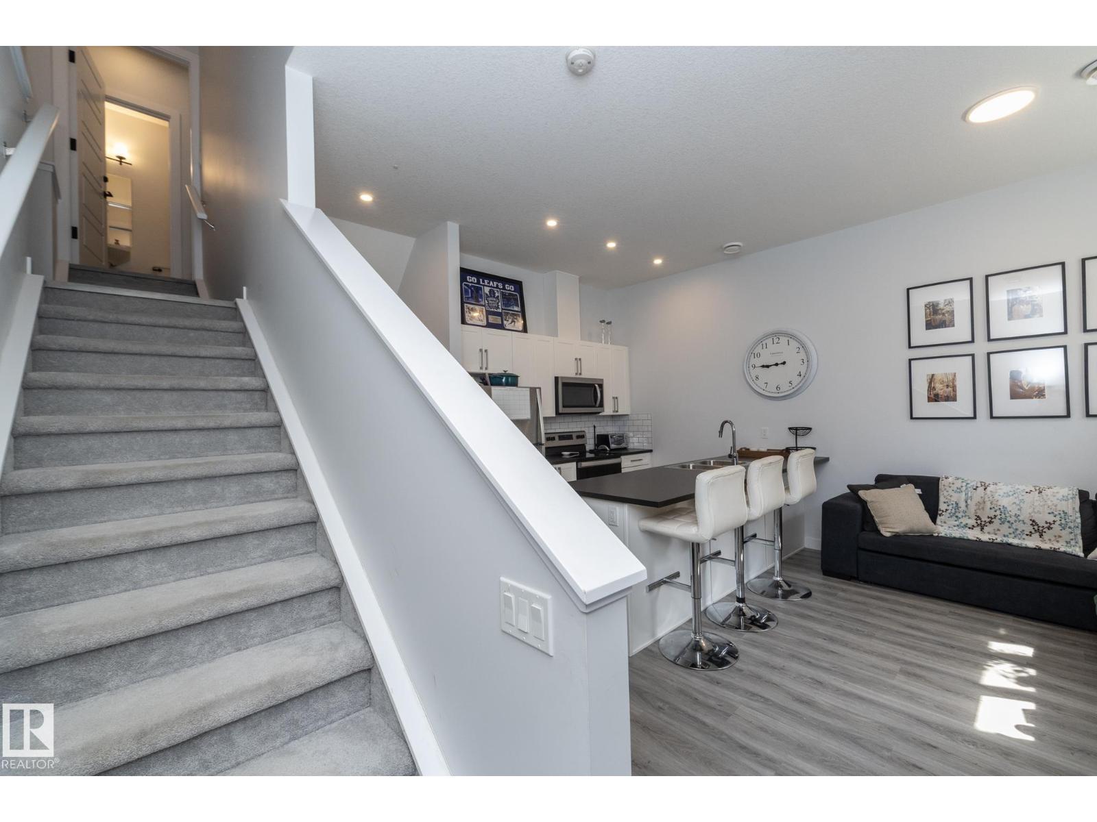 Photo 60 of 197 Charlesworth Dr Sw, Edmonton AB