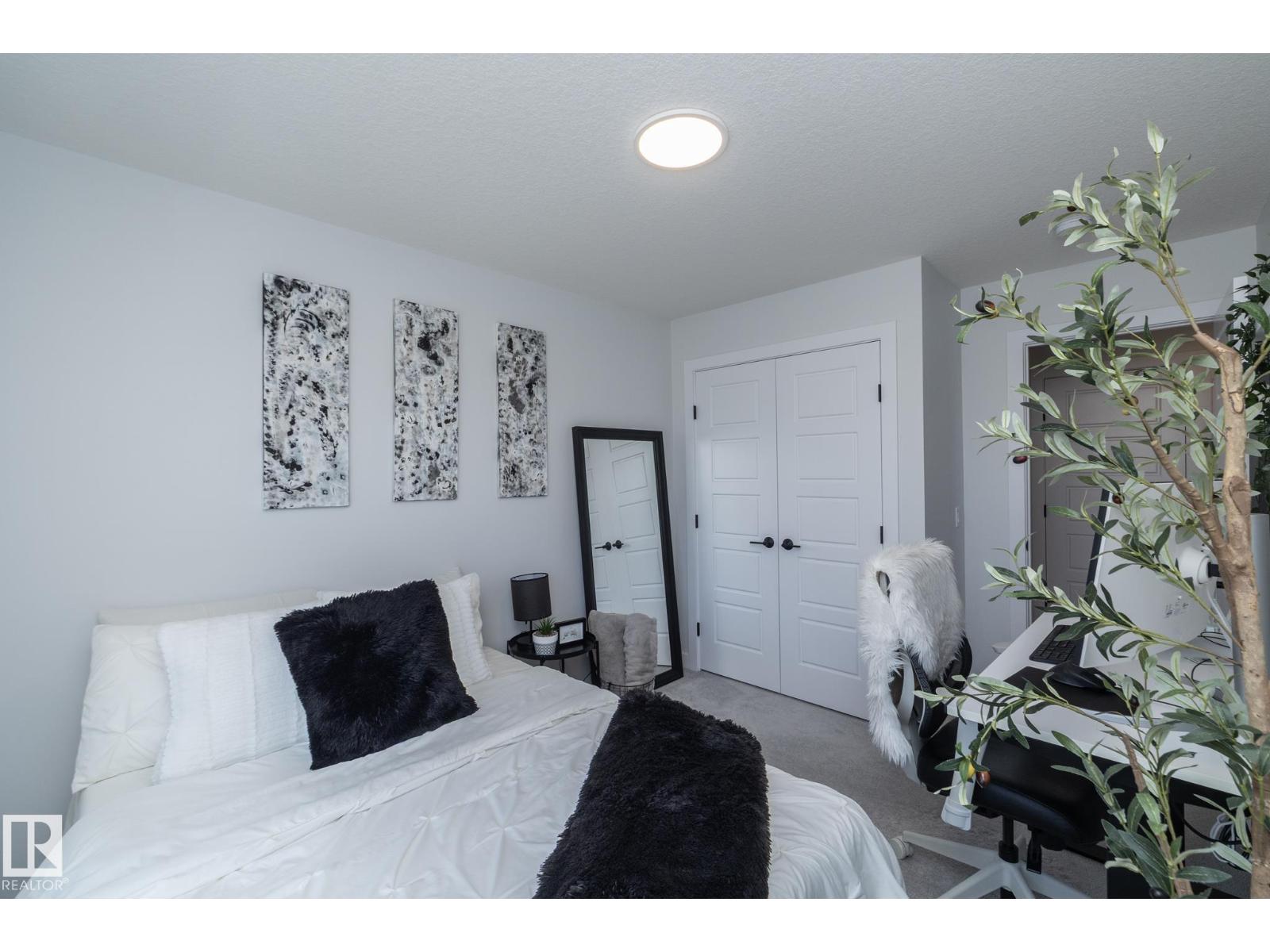 Photo 42 of 197 Charlesworth Dr Sw, Edmonton AB