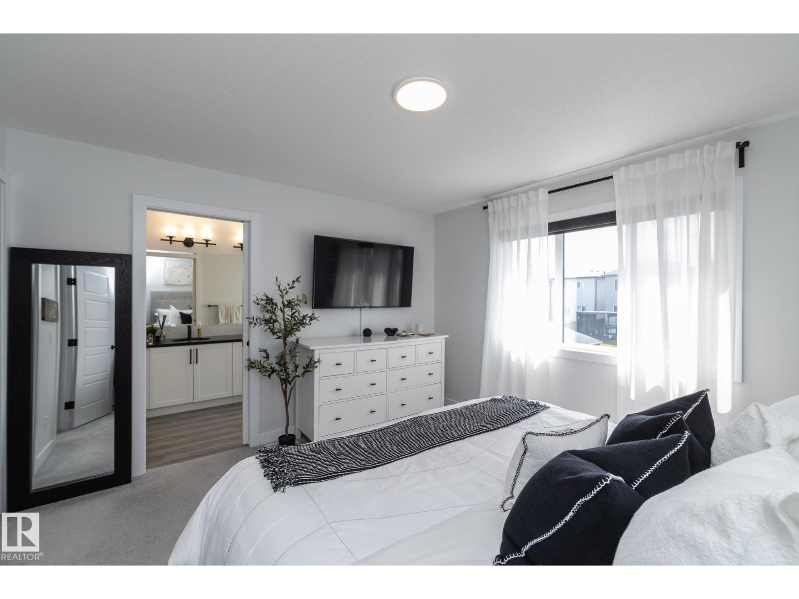 Photo 67 of 197 Charlesworth Dr Sw, Edmonton AB