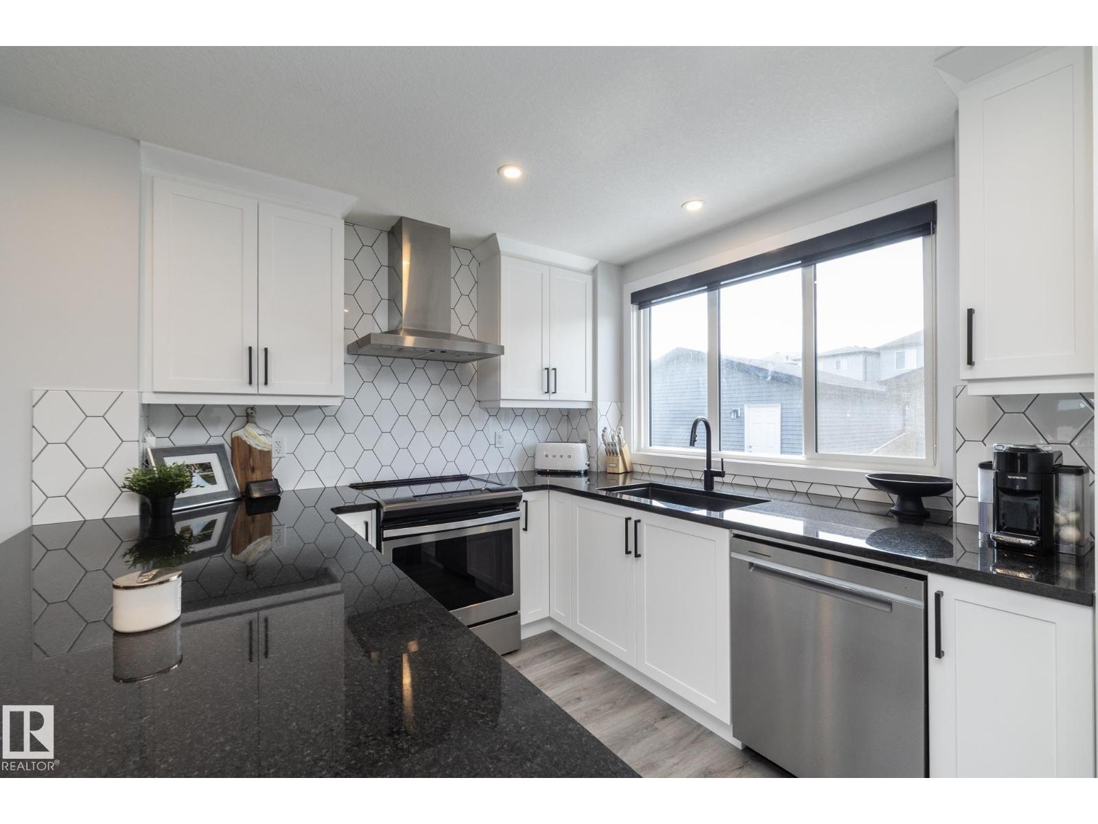 Photo 58 of 197 Charlesworth Dr Sw, Edmonton AB