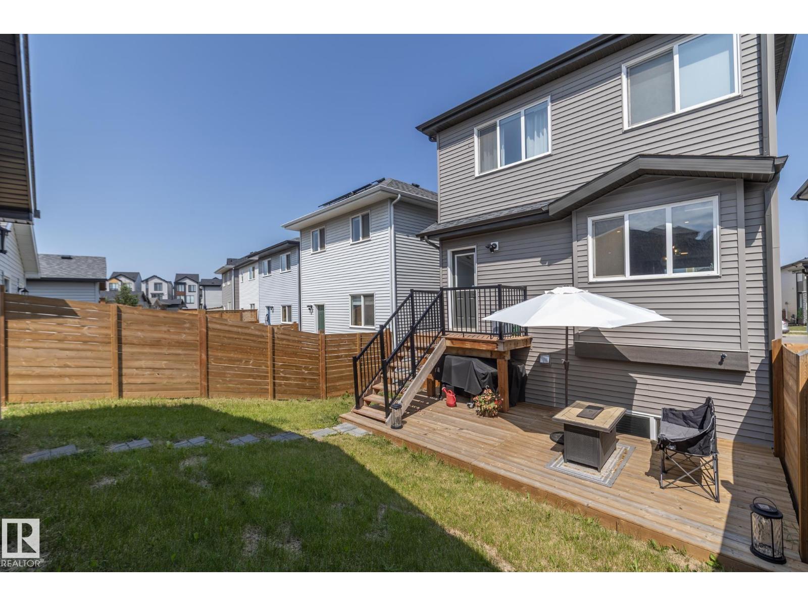 Photo 34 of 197 Charlesworth Dr Sw, Edmonton AB