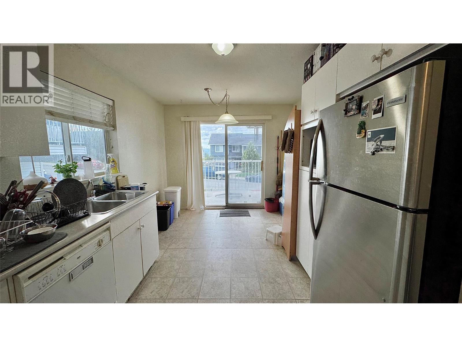 Photo 22 of 741 Dunrobin Drive, Kamloops BC