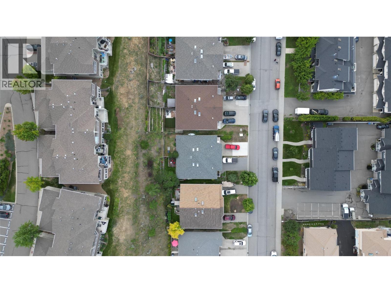 Photo 16 of 741 Dunrobin Drive, Kamloops BC