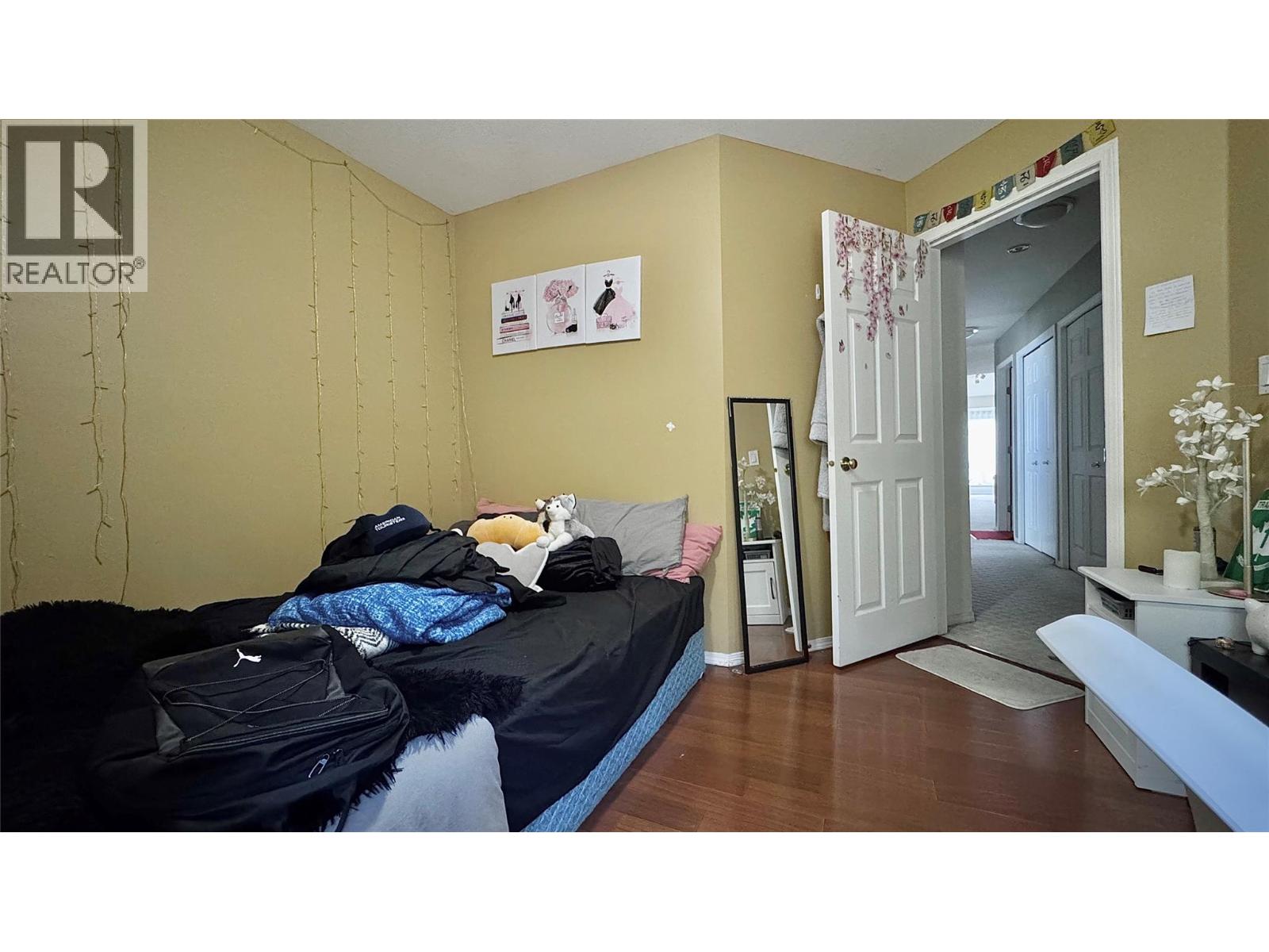 Photo 11 of 741 Dunrobin Drive, Kamloops BC