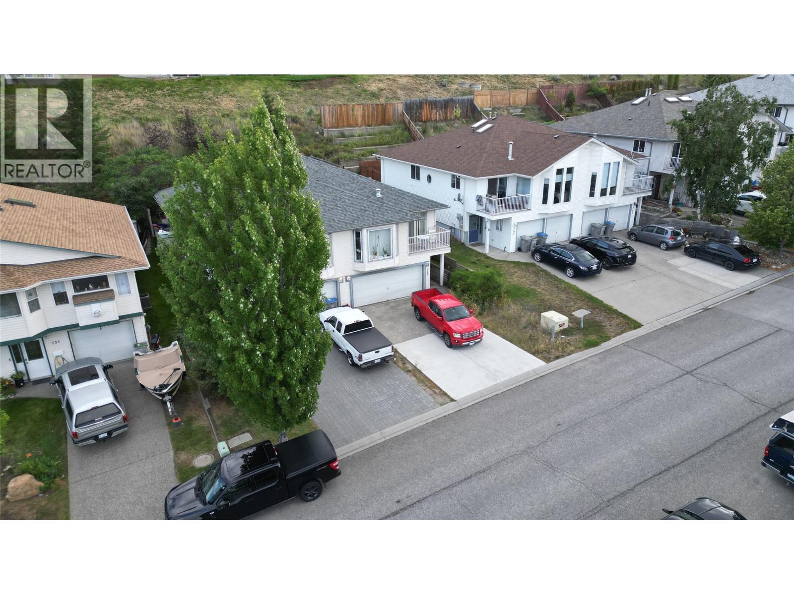 Photo 14 of 741 Dunrobin Drive, Kamloops BC