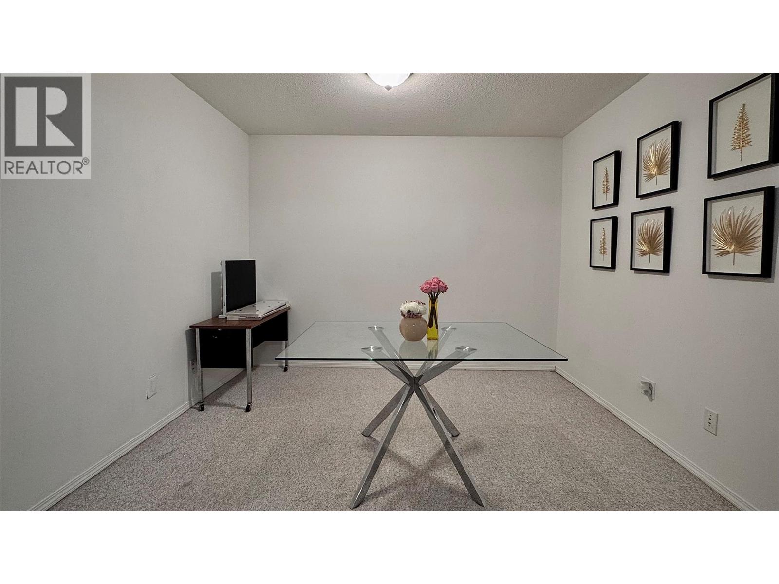 Photo 10 of 741 Dunrobin Drive, Kamloops BC