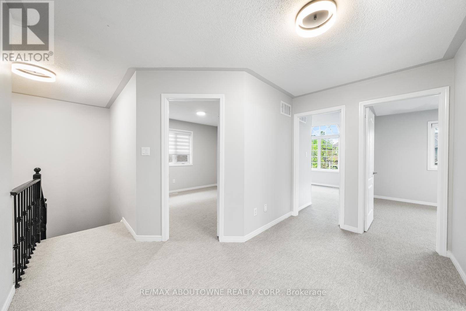 Photo 19 of 71 Cobblehill Crescent, Brampton ON
