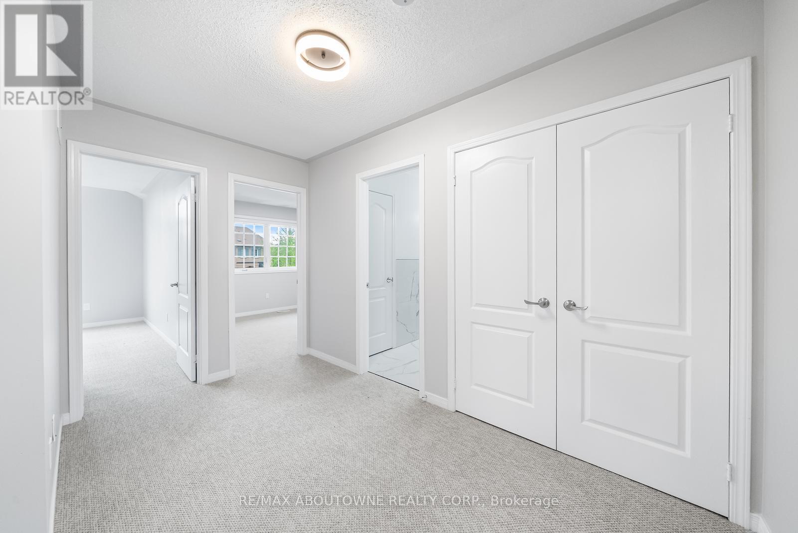 Photo 20 of 71 Cobblehill Crescent, Brampton ON
