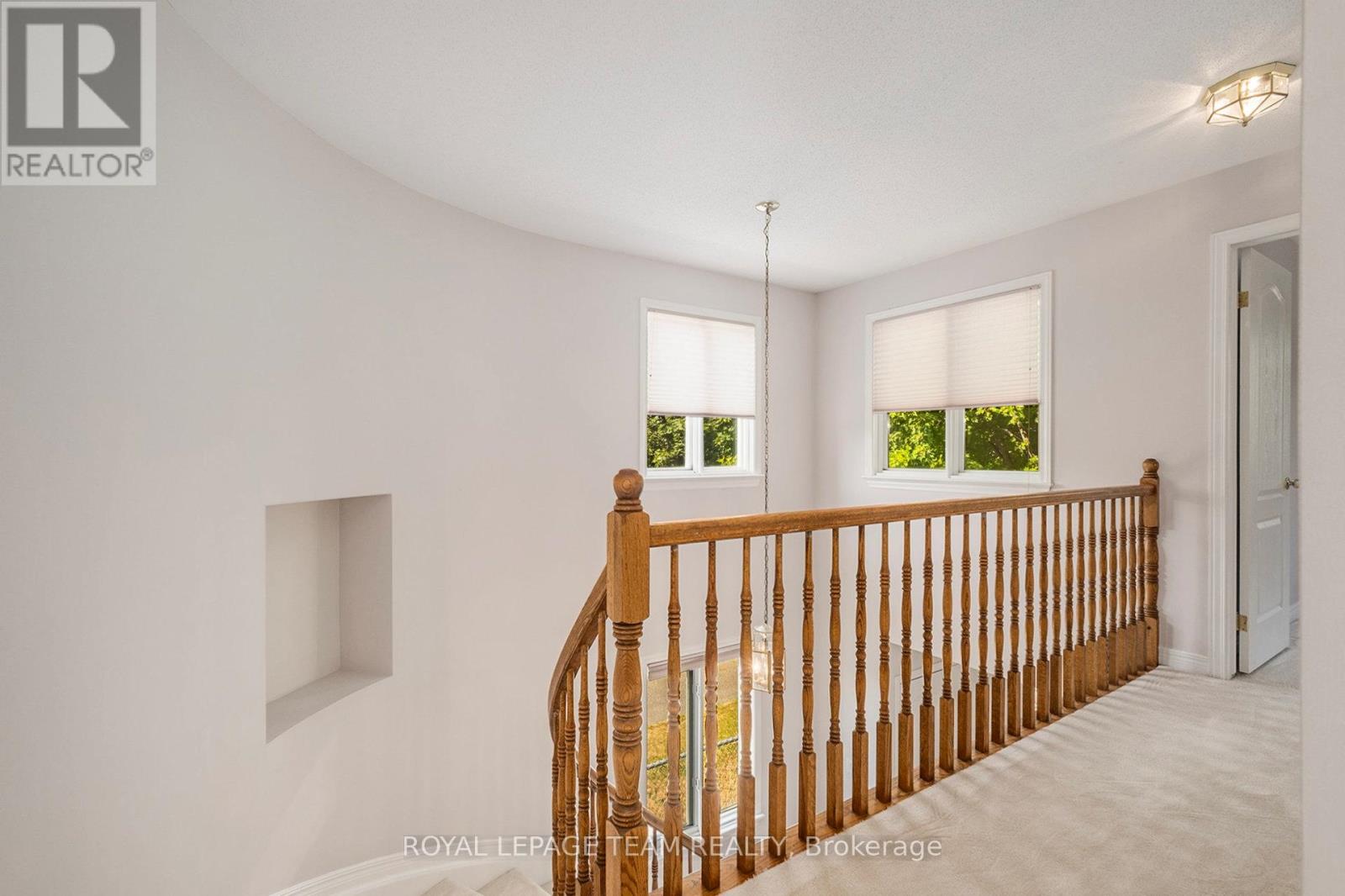 Photo 21 of 239 Markland Crescent, Ottawa ON