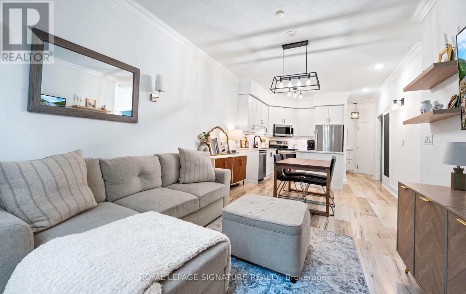Photo 14 of 104 80 Absolute Avenue, Mississauga ON