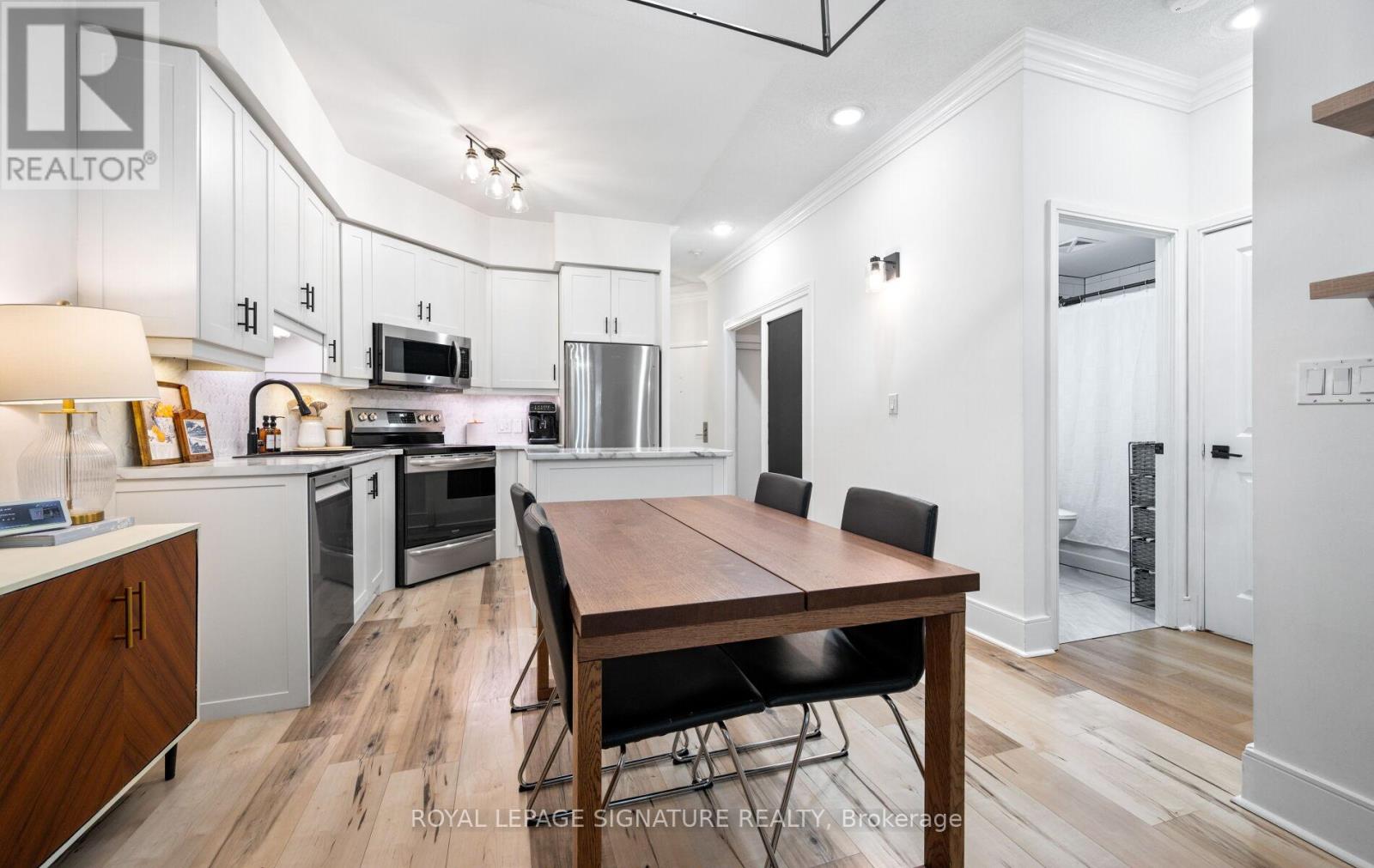 Photo 28 of 104 80 Absolute Avenue, Mississauga ON