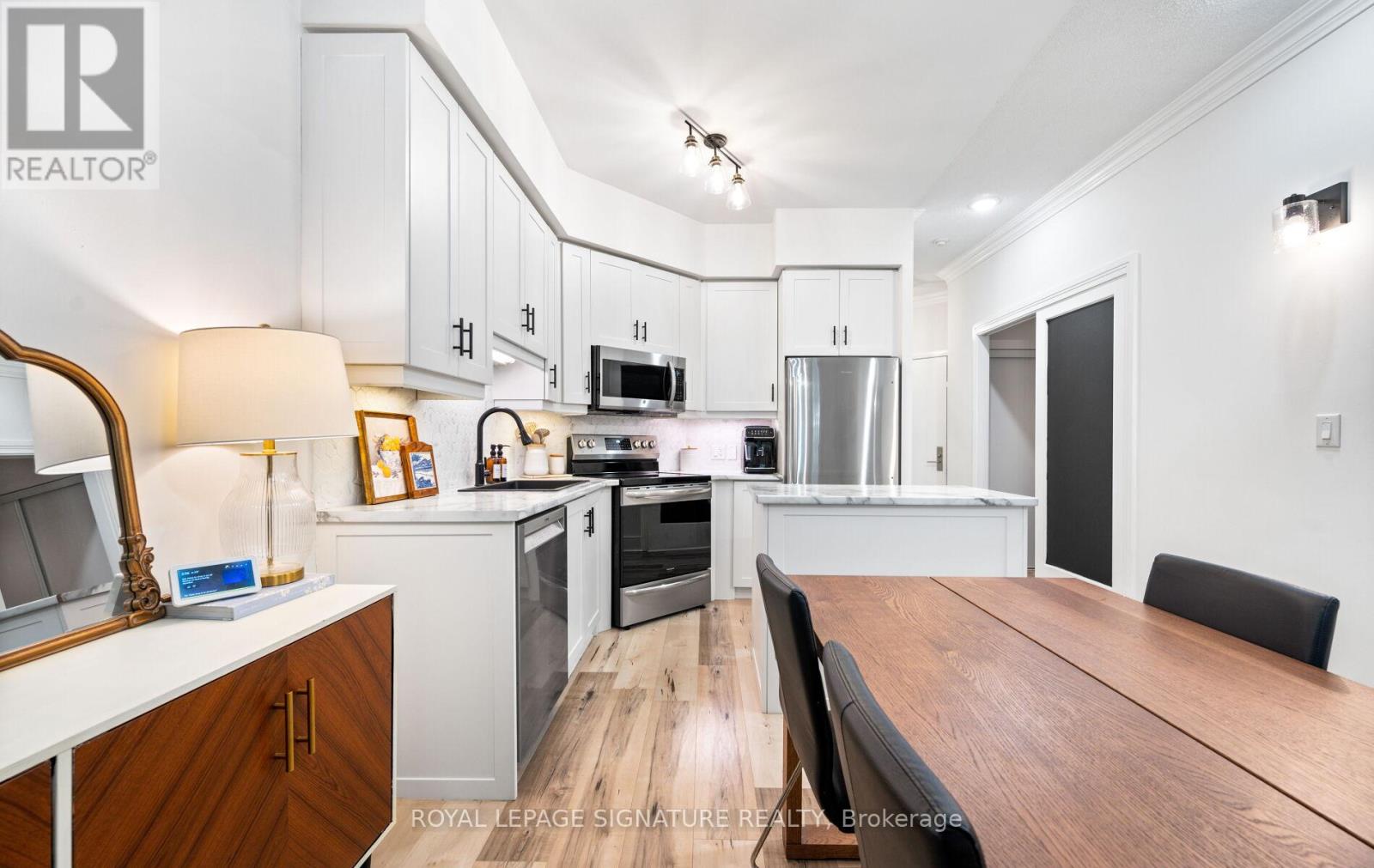 Photo 15 of 104 80 Absolute Avenue, Mississauga ON
