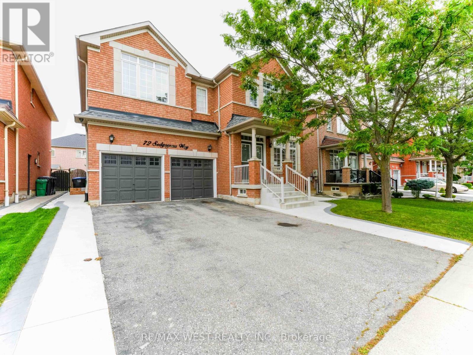 Photo 5 of 72 Sedgegrass Way, Brampton ON