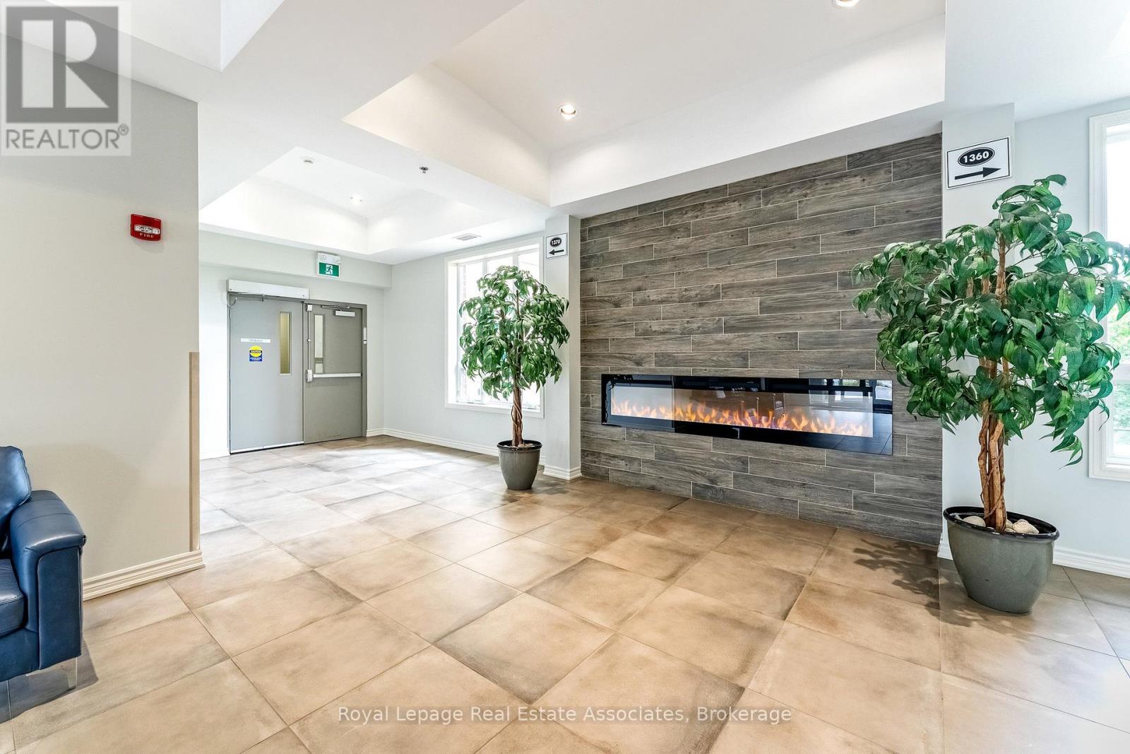 Photo 11 of 304 1370 Costigan Road, Milton ON