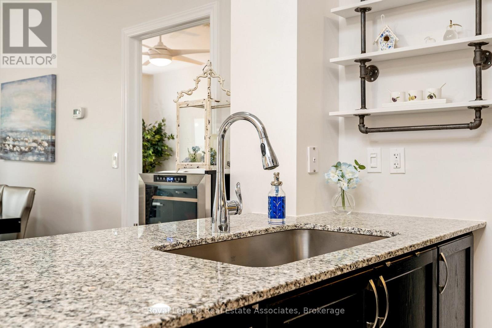 Photo 18 of 304 1370 Costigan Road, Milton ON