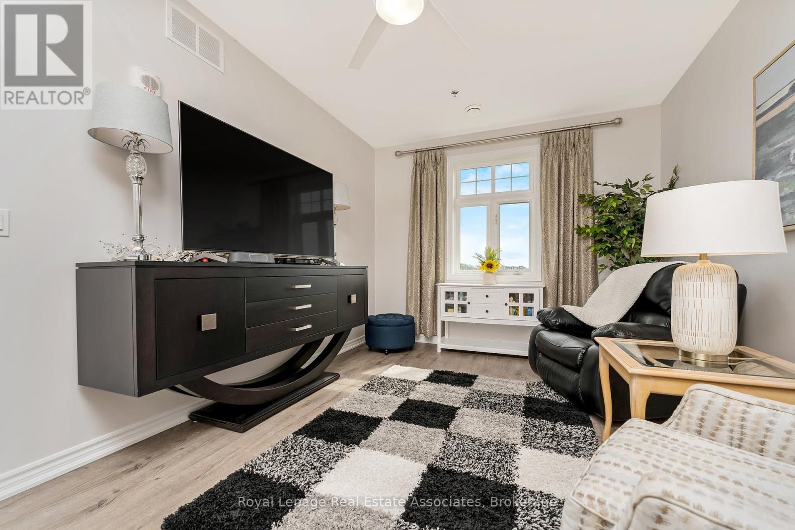 Photo 25 of 304 1370 Costigan Road, Milton ON