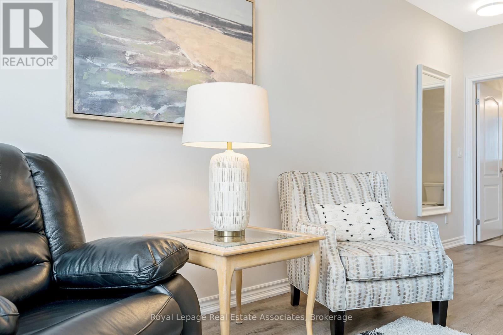 Photo 27 of 304 1370 Costigan Road, Milton ON