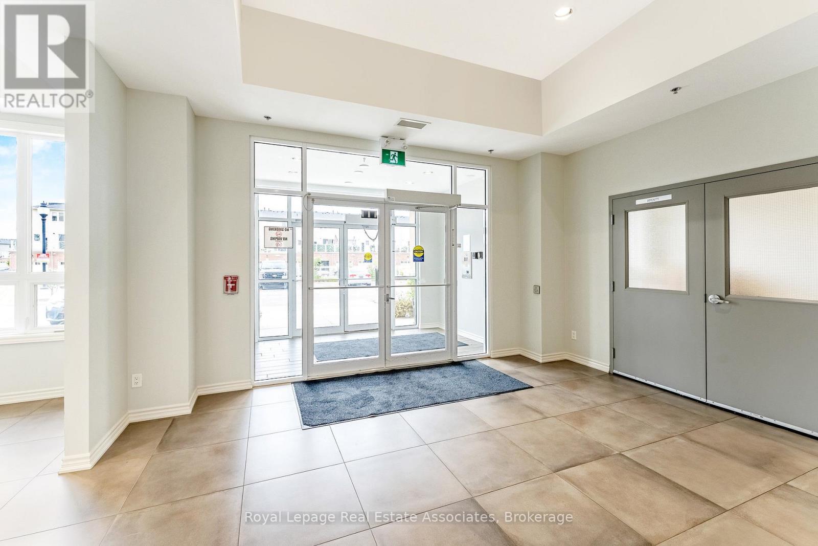 Photo 7 of 304 1370 Costigan Road, Milton ON
