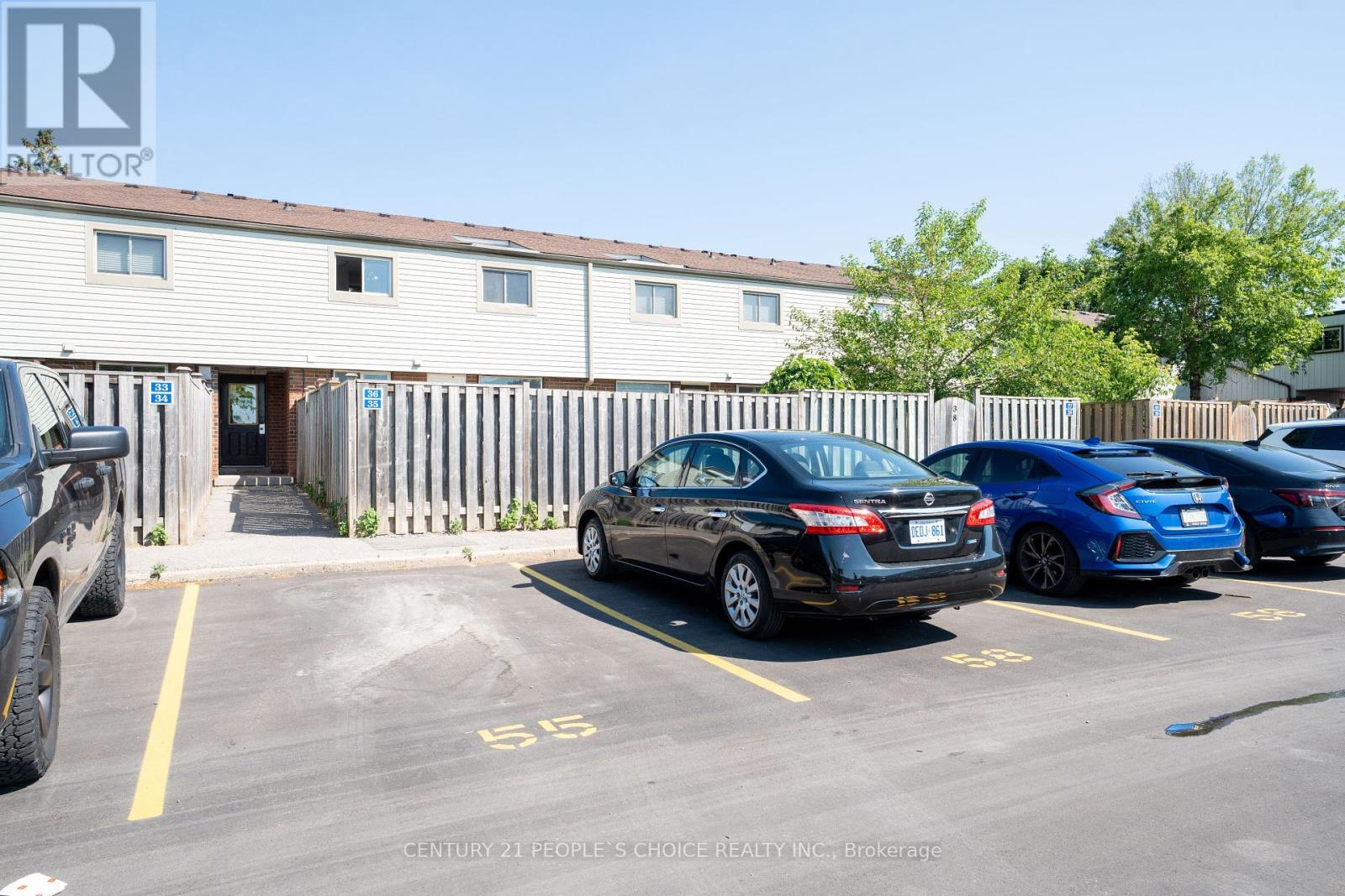 Photo 8 of 35 120 Nonquon Road, Oshawa ON