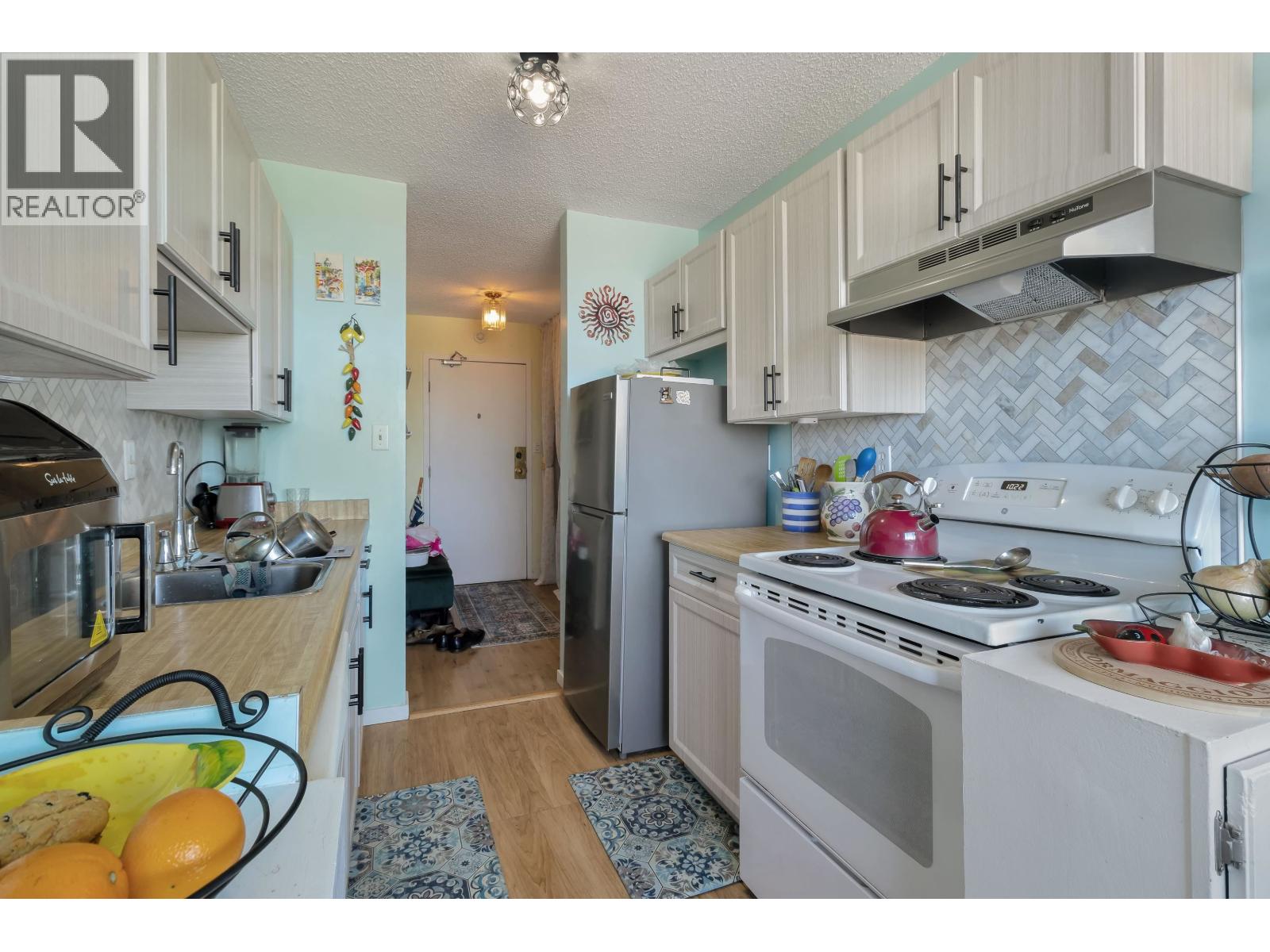 Photo 12 of 1003 740 Hamilton Street, New Westminster BC