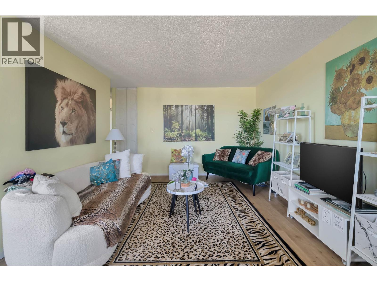 Photo 3 of 1003 740 Hamilton Street, New Westminster BC