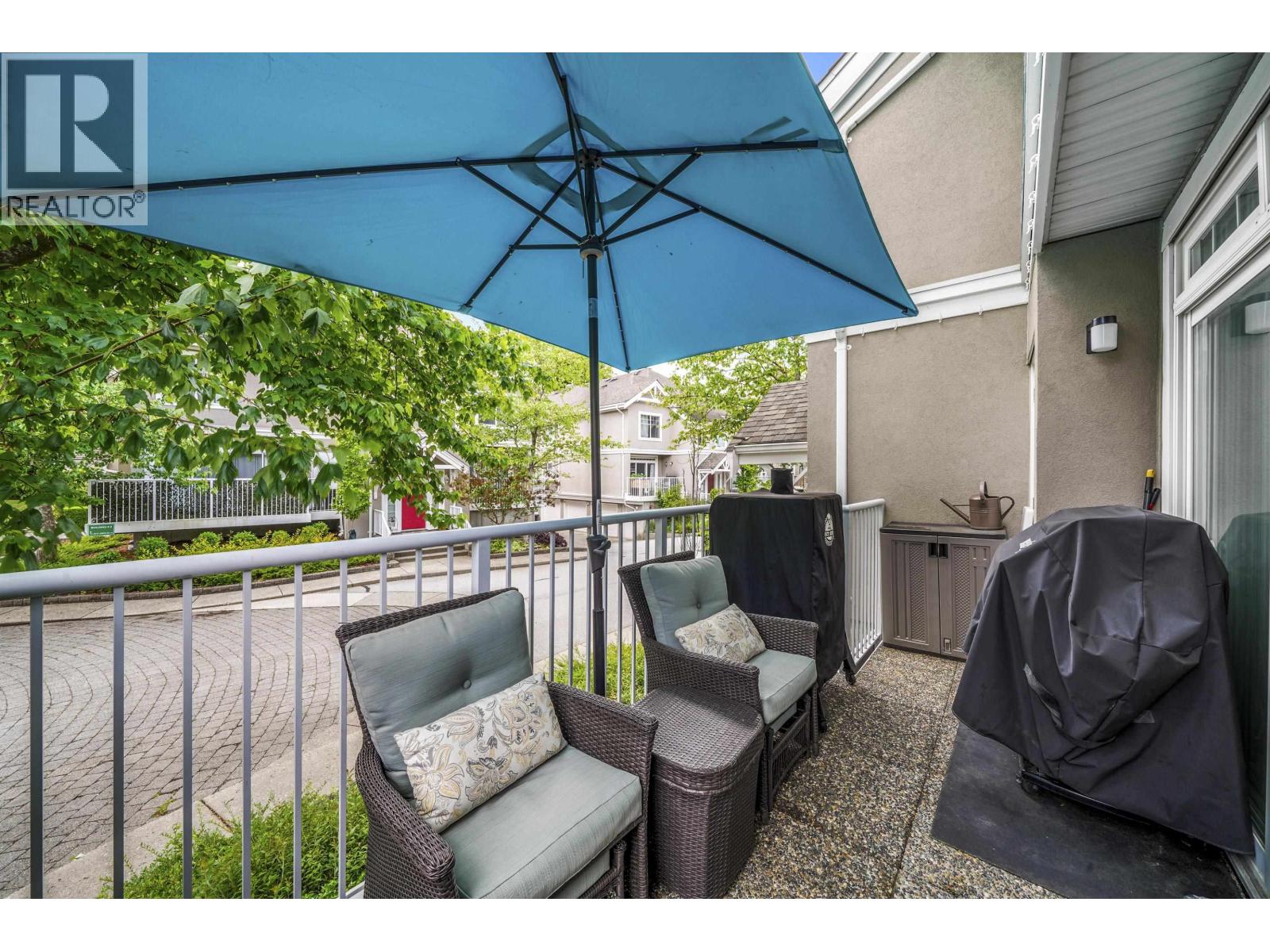 Photo 25 of 66 2422 Hawthorne Avenue, Port Coquitlam BC