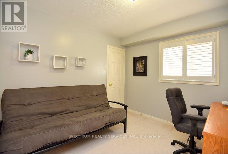 Photo 14 of 56 Mcknight Avenue, Hamilton ON