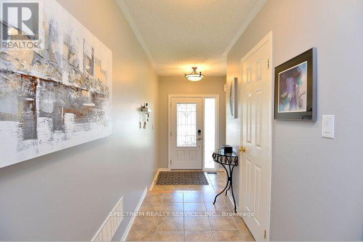 Photo 2 of 56 Mcknight Avenue, Hamilton ON