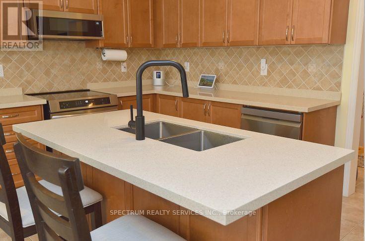 Photo 4 of 56 Mcknight Avenue, Hamilton ON