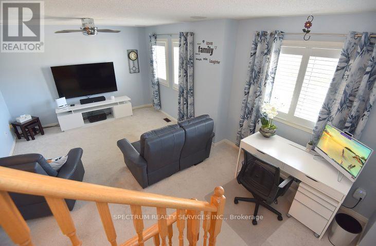 Photo 7 of 56 Mcknight Avenue, Hamilton ON