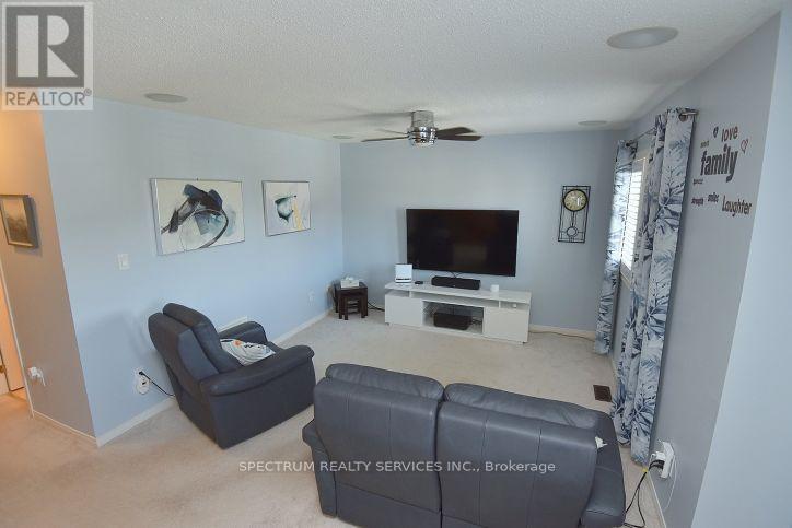 Photo 8 of 56 Mcknight Avenue, Hamilton ON