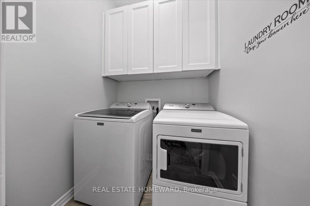 Photo 12 of 207 Cranesbill Road, Ottawa ON