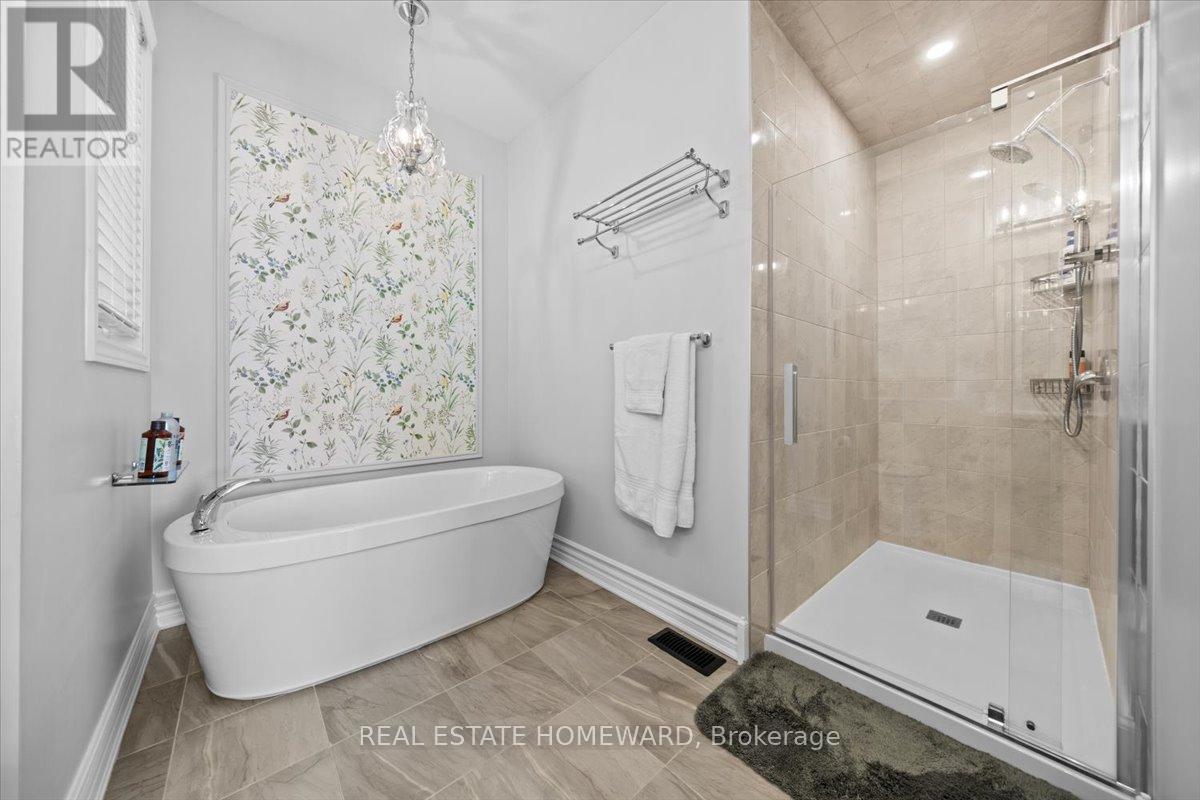 Photo 23 of 207 Cranesbill Road, Ottawa ON