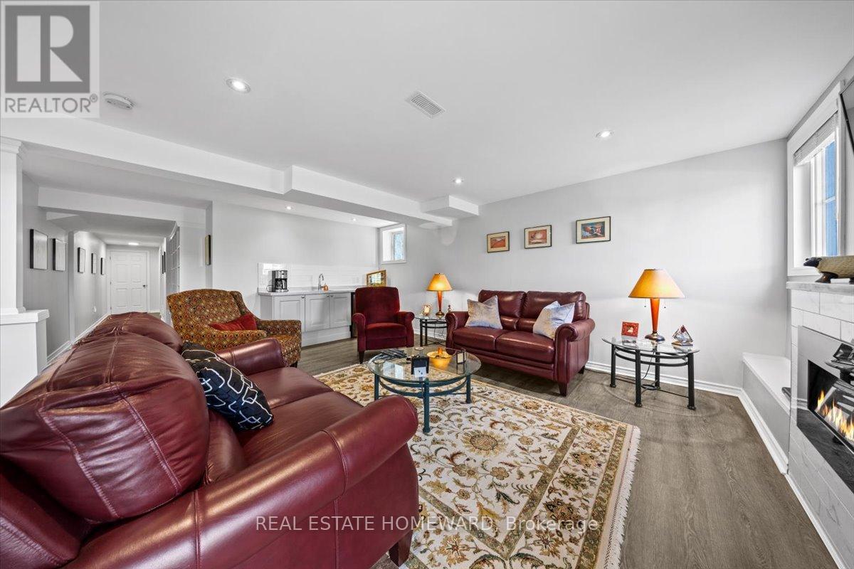 Photo 27 of 207 Cranesbill Road, Ottawa ON