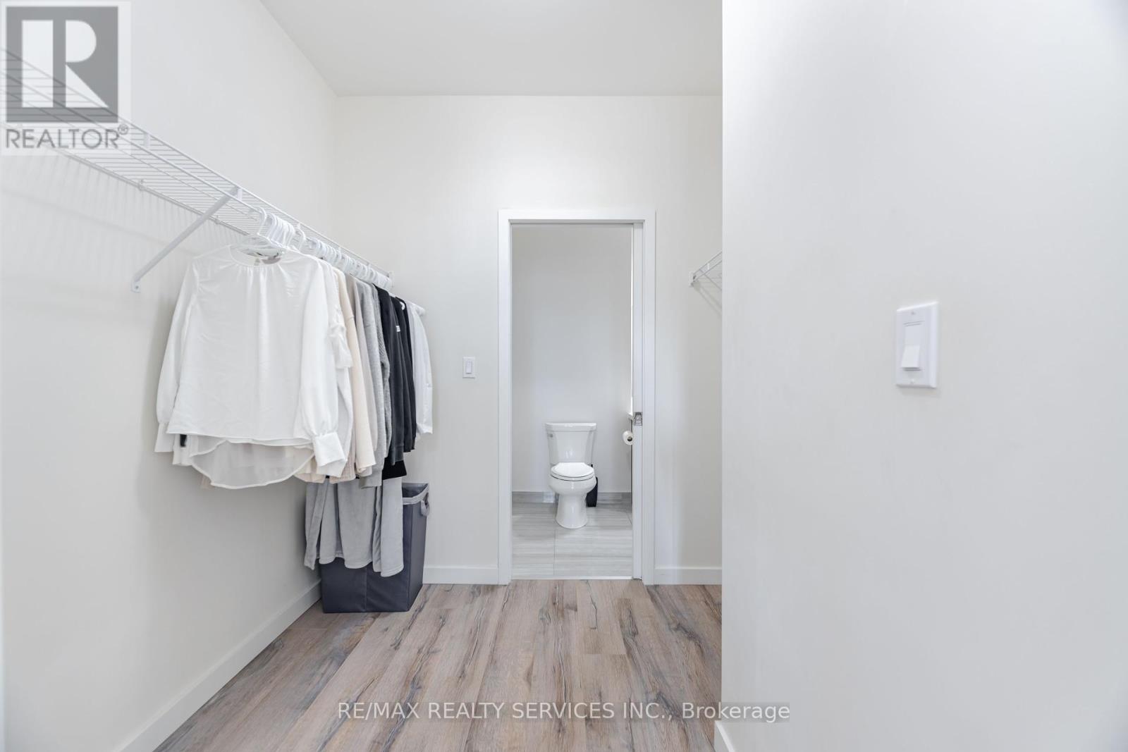 Photo 8 of 311 690 King Street W, Kitchener ON