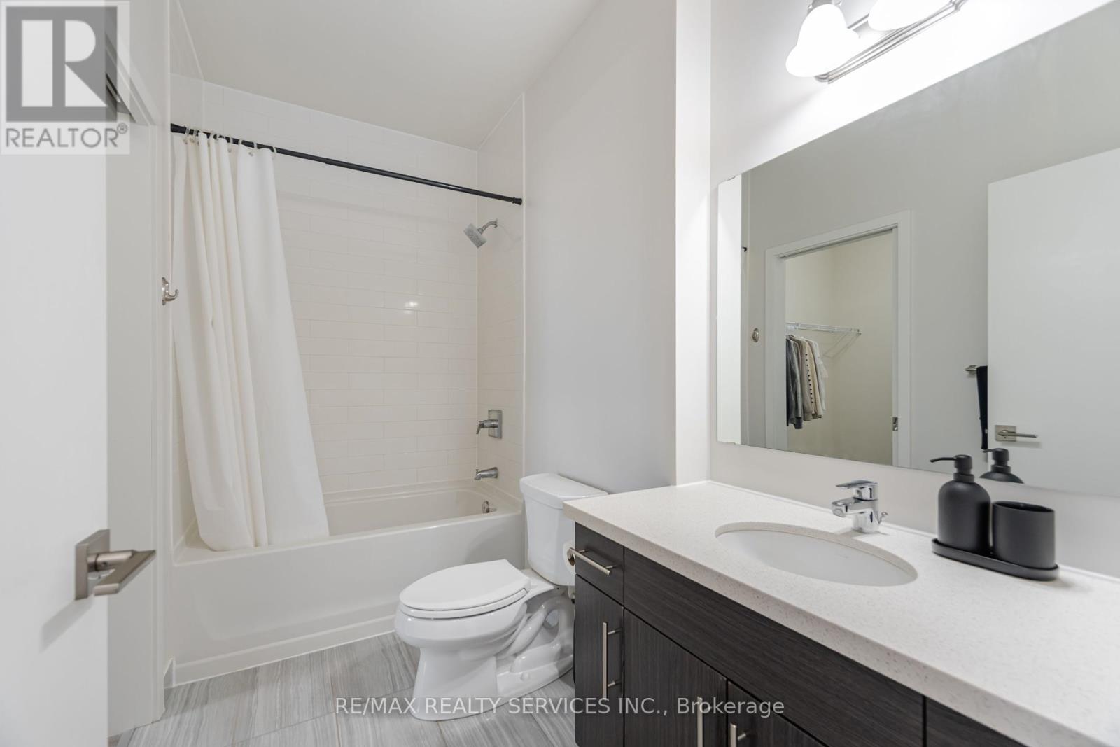 Photo 23 of 311 690 King Street W, Kitchener ON