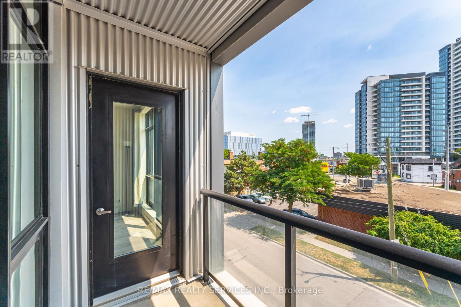 Photo 19 of 311 690 King Street W, Kitchener ON
