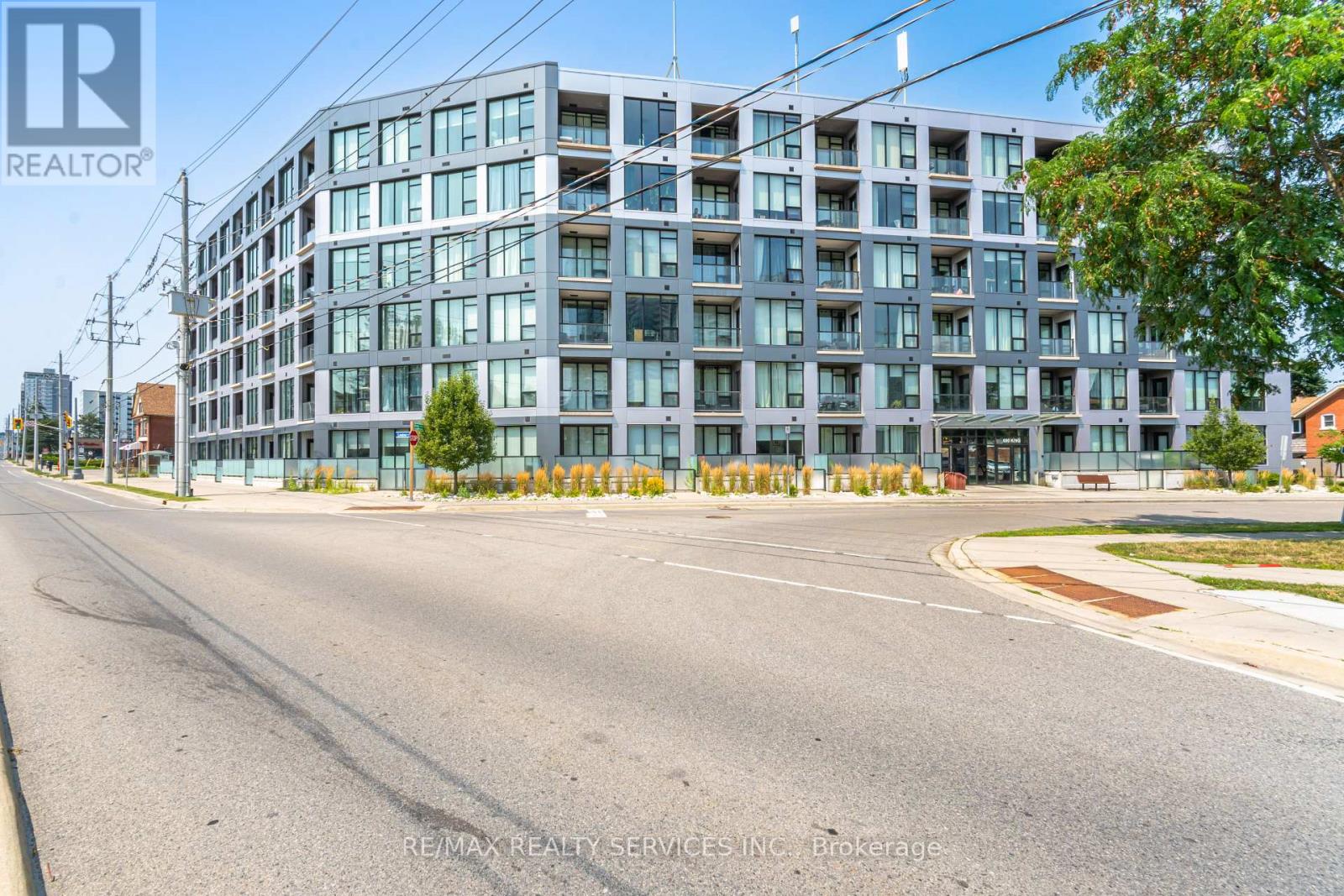 Photo 6 of 311 690 King Street W, Kitchener ON