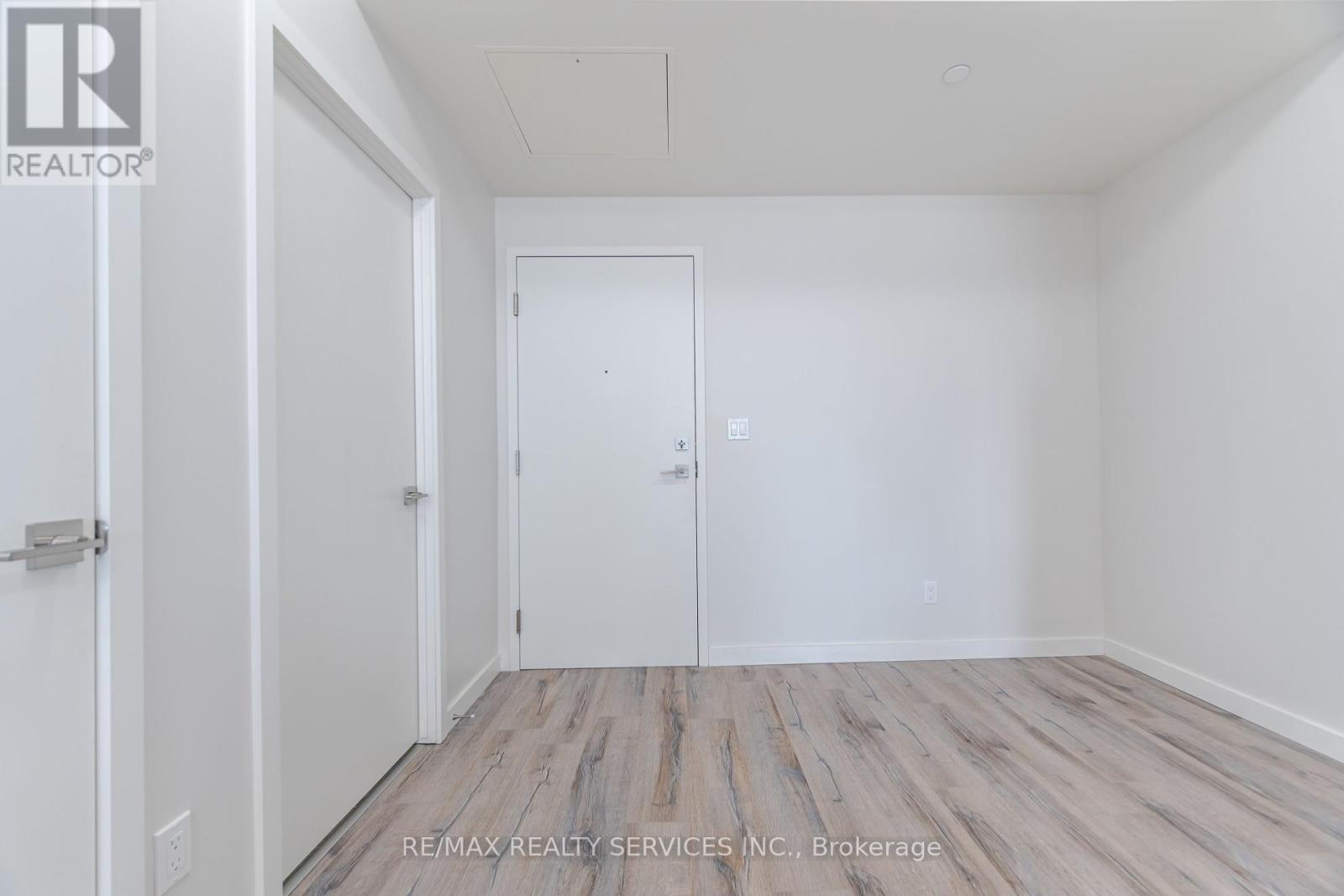 Photo 38 of 311 690 King Street W, Kitchener ON