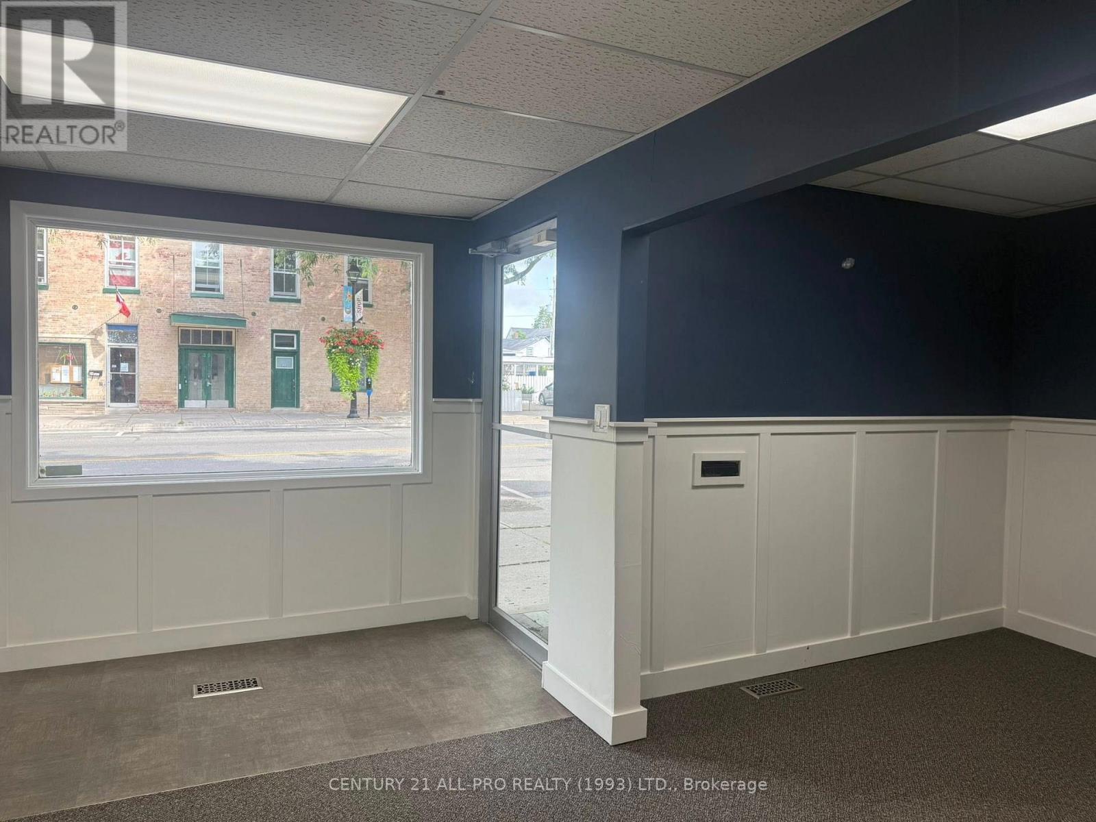 Photo 4 of 17 King Street E, Cobourg ON