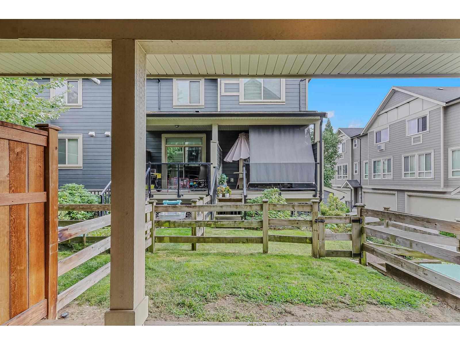 Photo 22 of 36 19913 70 Avenue, Langley BC