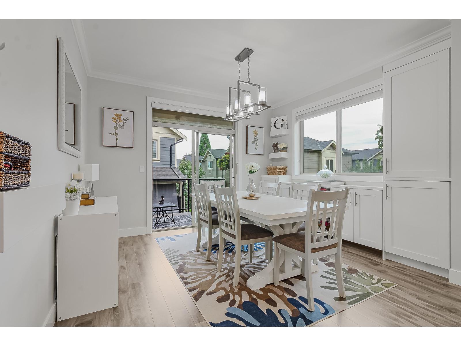 Photo 11 of 36 19913 70 Avenue, Langley BC