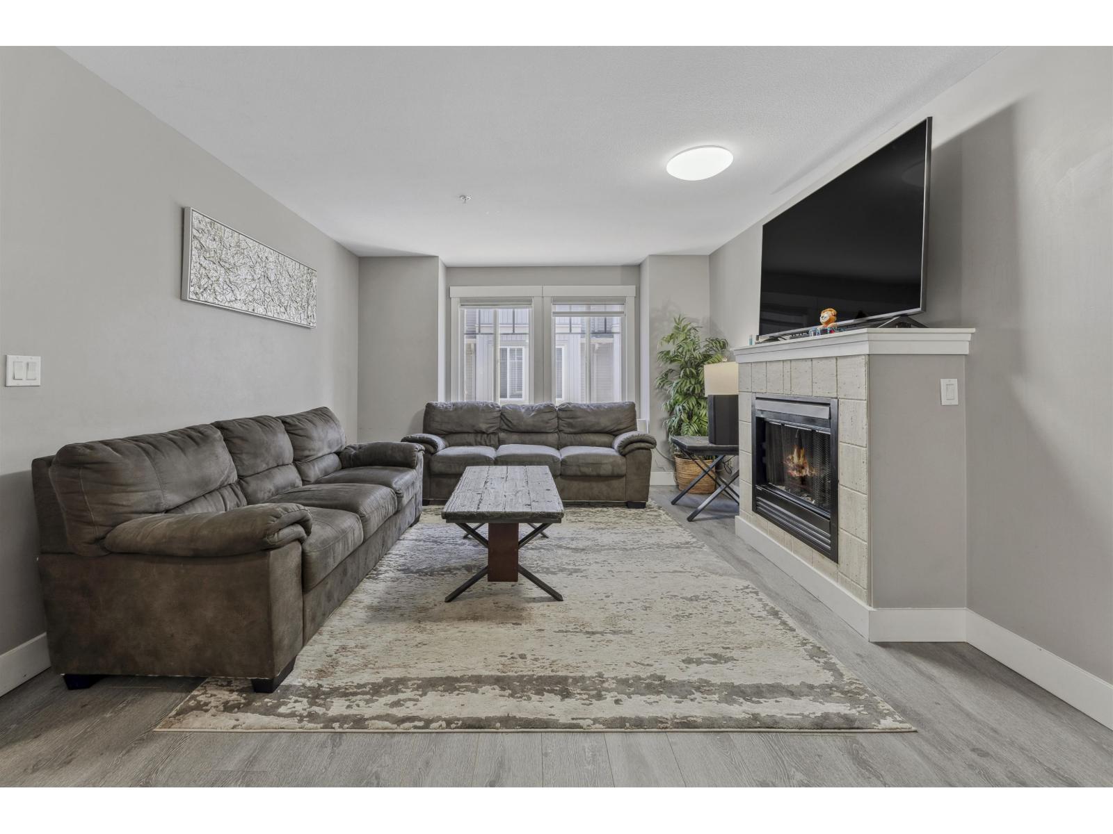 Photo 1 of 92 12040 68 Avenue, Surrey BC
