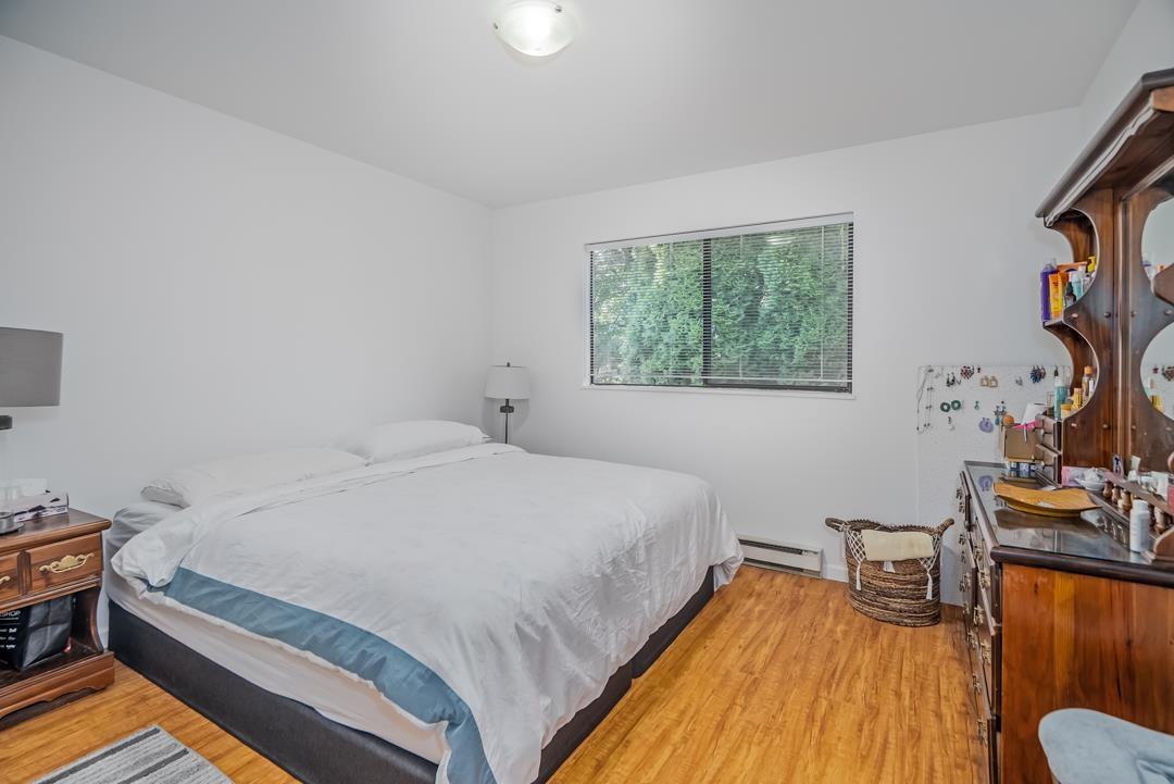 Photo 18 of 35340 Selkirk Avenue, Abbotsford BC