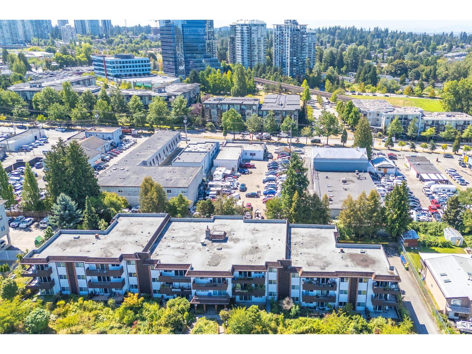 Photo 24 of 304 13530 Hilton Road, Surrey BC