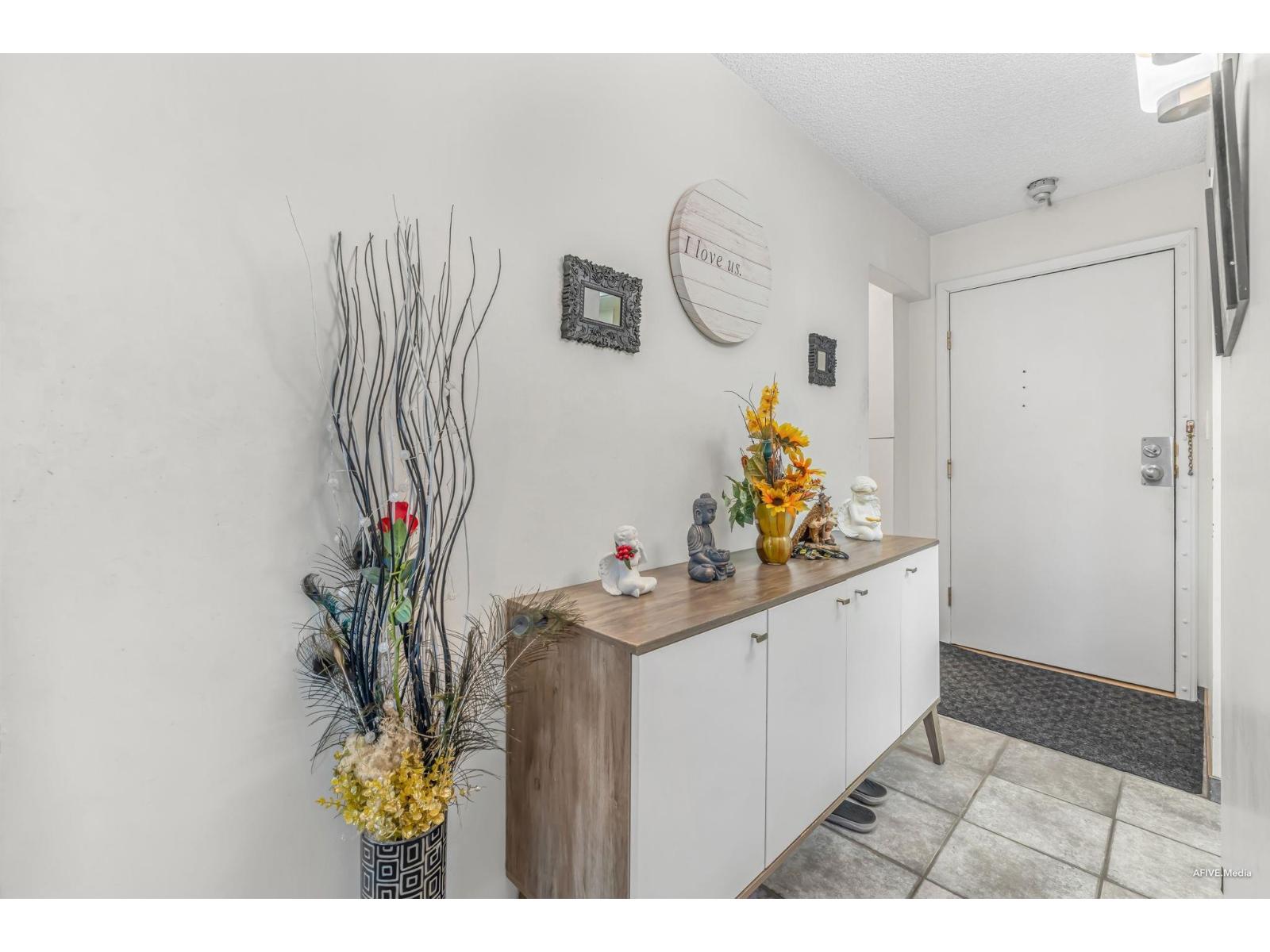 Photo 13 of 304 13530 Hilton Road, Surrey BC