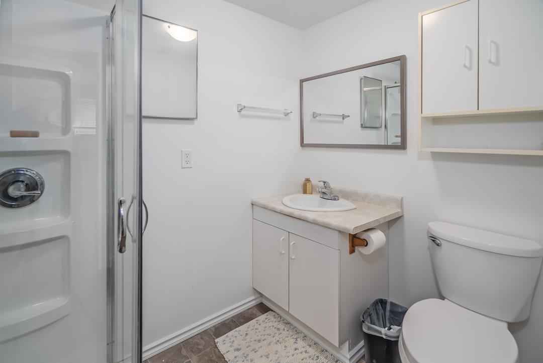Photo 24 of 35340 Selkirk Avenue, Abbotsford BC